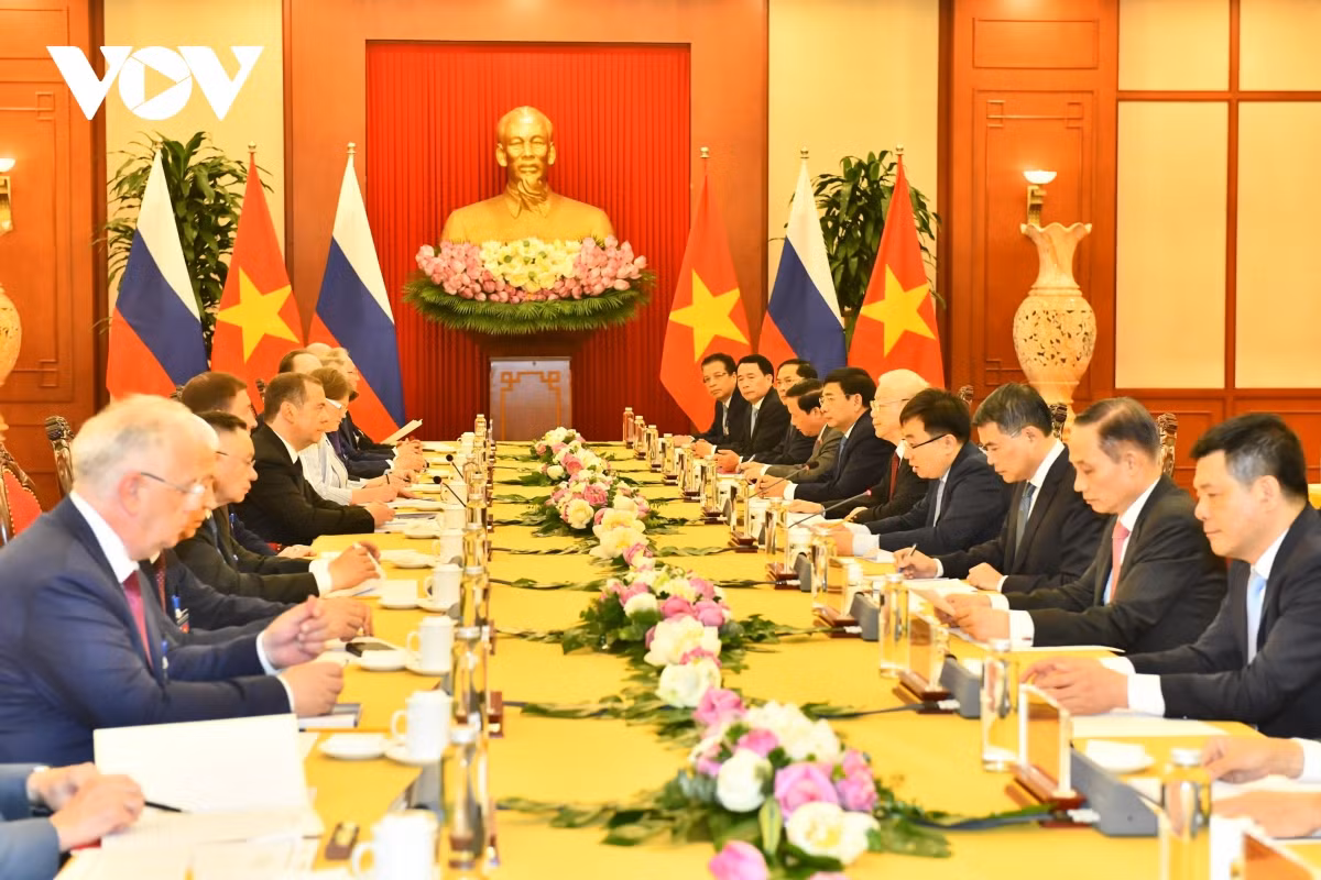 Tong Bi thu hoi dam voi Chu tich Dang Nuoc Nga Thong nhat Dmitry Medvedev-Hinh-3