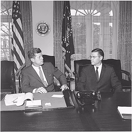 Giai ma that bai the tham cua CIA trong chien tranh Viet Nam (3)