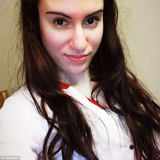 Gai tre duoc ghep am dao nhan tao de lam “chuyen ay“