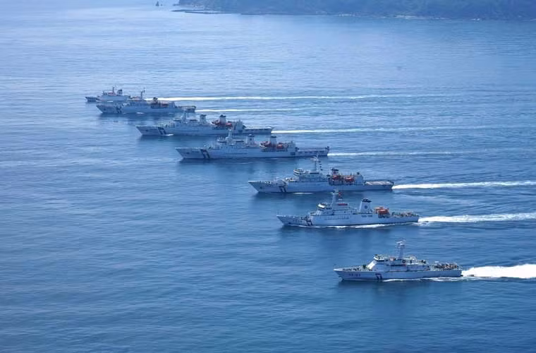 Đội tàu tuần duyên của lực lượng bảo vệ bờ biển Đài Loan đi theo đội hình trong một cuộc diễn tập tuần qua.