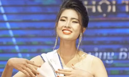 Tuoc danh hieu Nguoi dep du lich Quang Binh: Thay gi tu “bai hoc” Tran Ngoc Huyen?