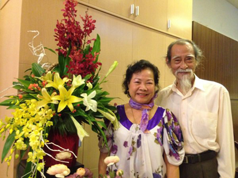 Một người bạn của nghệ sĩ Thanh Dậu biết bà thích nghệ sĩ Mạnh Dung nên sắp xếp một buổi gặp gỡ cho cả hai. Rồi nam nghệ sĩ đã ngỏ lời yêu ngay trong hôm đó. Ảnh: Đời sống pháp luật