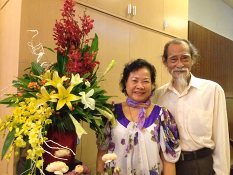 Một người bạn của nghệ sĩ Thanh Dậu biết bà thích nghệ sĩ Mạnh Dung nên sắp xếp một buổi gặp gỡ cho cả hai. Rồi nam nghệ sĩ đã ngỏ lời yêu ngay trong hôm đó. Ảnh: Đời sống pháp luật