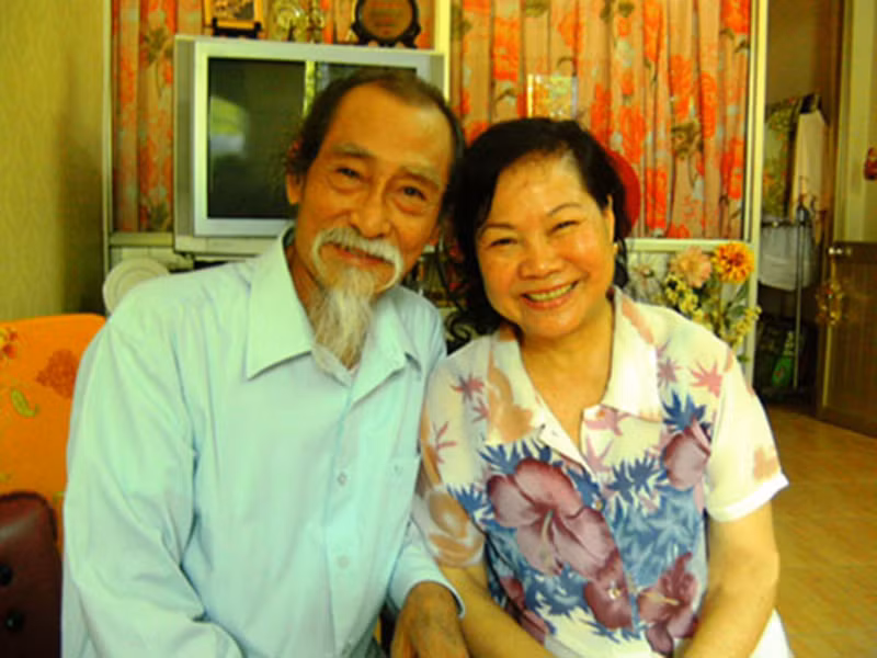 Hon nhan nua thap ky cua nghe si Manh Dung “Dat phuong Nam”