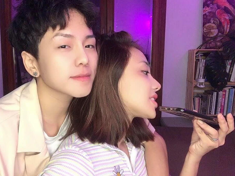 Trong khi đó, phía gia đình Ken ủng hộ mối quan hệ này.