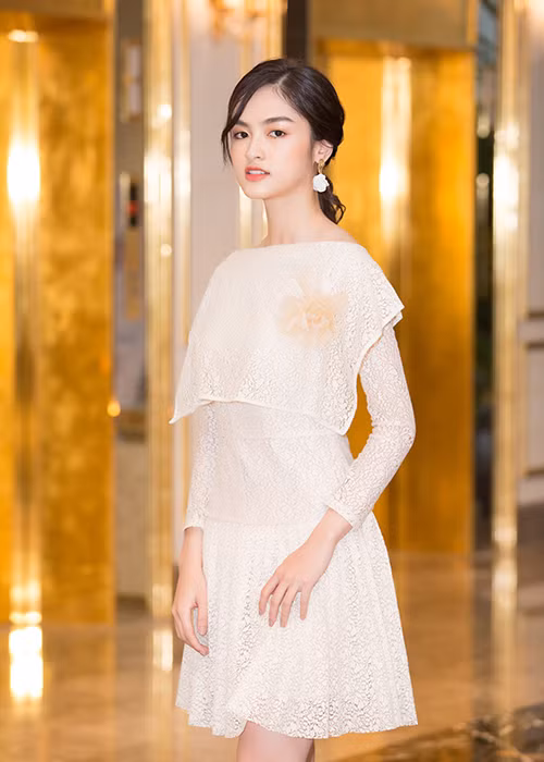 Nguyễn Hà My - Hoa khôi Đại học Ngoại thương 2019 cũng xuất hiện trong vòng sơ khảo phía Bắc.