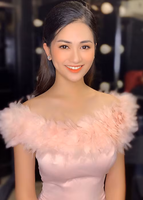 Thu Phương là một trong những thí sinh có mặt tại vòng bán kết Hoa hậu Việt Nam 2020.