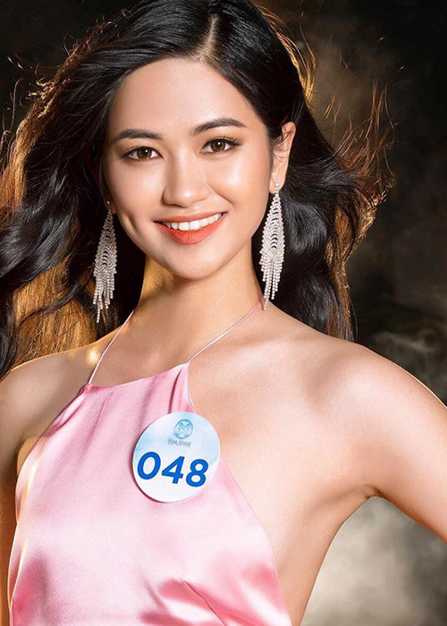 Chân dài gốc Bắc Ninh tỏa sáng ở Hoa hậu Thế giới Việt Nam với thành tích top 5 cùng giải phụ Người đẹp biển.