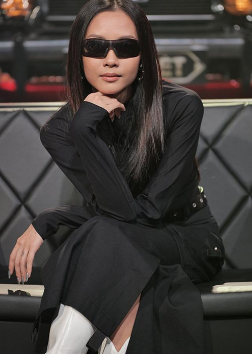 Không chỉ Phương Oanh là nạn nhân của tin nhảm, Suboi cũng rơi vào trường hợp như vậy. Từng có một số trang tin khẳng định bố của Suboi đã qua đời khi cô còn nhỏ. Tuy nhiên, thông tin này không chính xác.