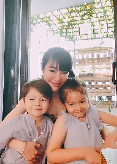 Elly Trần đến nay vẫn giữ kín như bưng hình ảnh lẫn danh tính bố của các con.