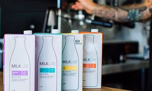 Thu hoi sua hanh nhan Milk Lab 1L do nghi nhiem khuan