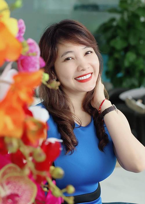 Thanh Trúc cũng hết lòng chăm lo đến sự nghiệp diễn xuất của chồng khi thường xuyên chia sẻ các dự án phim ảnh của Cao Minh Đạt trên trang cá nhân.