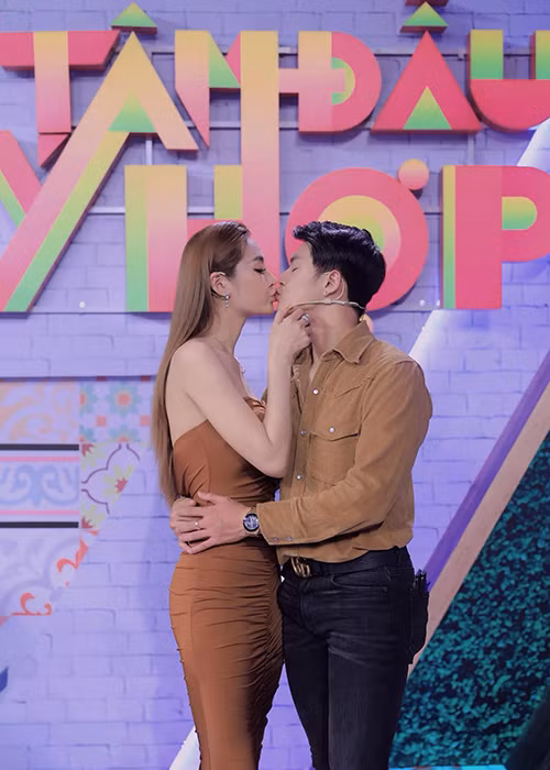 Lâm Vinh Hải và Linh Chi đã đăng ký kết hôn, ra mắt gia đình nhưng chưa tổ chức đám cưới.