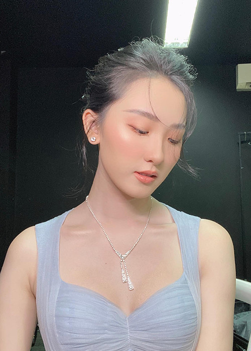 2 năm trước, Cẩm Nhi lọt chung kết cuộc thi Hoa hậu Việt Nam.