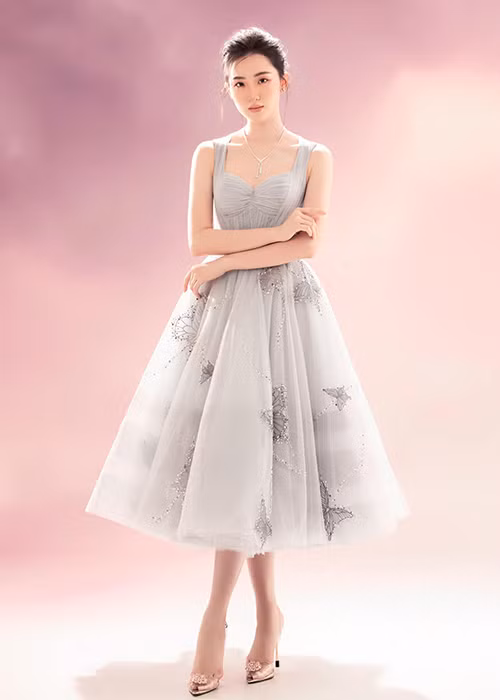 Cẩm Nhi từng trong tình trạng ăn nhiều song không tăng cân.