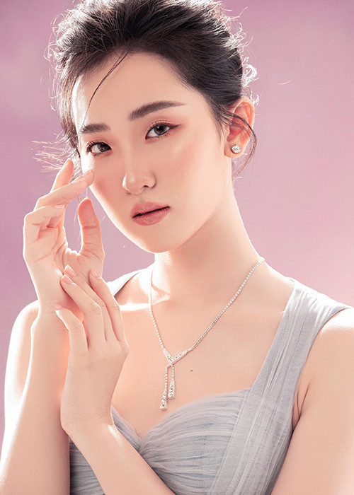 Người đẹp đến từ Đà Nẵng đang tích cực cải thiện số đo hình thể, cân nặng.