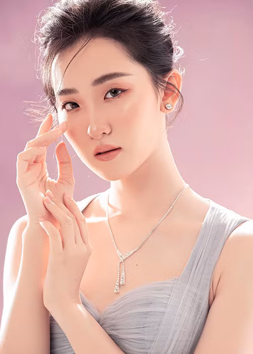 Người đẹp đến từ Đà Nẵng đang tích cực cải thiện số đo hình thể, cân nặng.