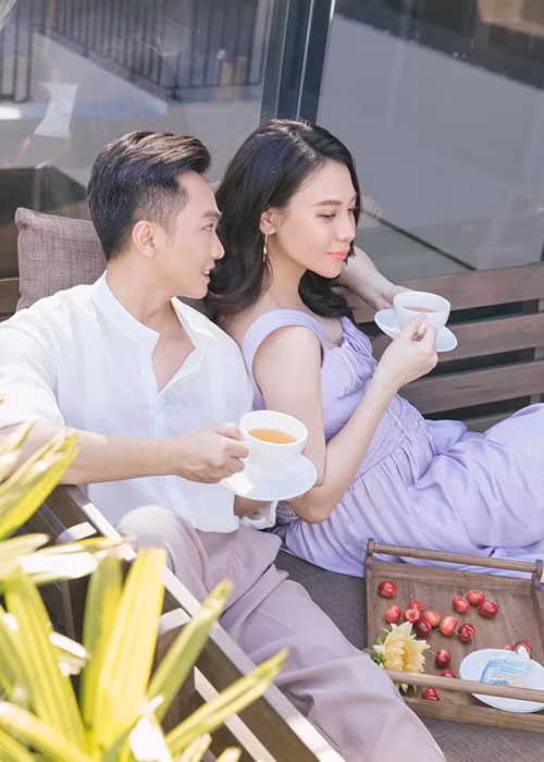 Trong thời gian mang thai, Đàm Thu Trang không tăng cân quá nhiều và giữ được vẻ tươi tắn. Ảnh: Vương Huy