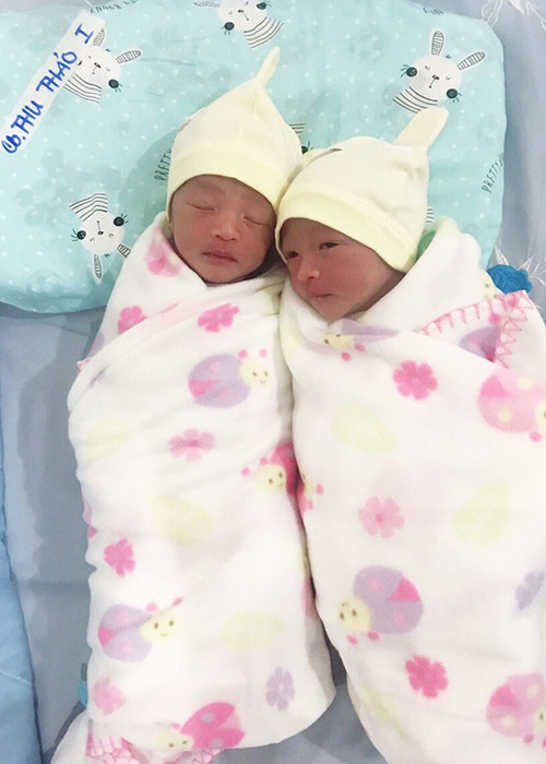 Vì dịch COVID-19, gia đình người đẹp quyết định không chia sẻ nhiều thông tin về hai con trai mới sinh, tránh việc nhiều người đến thăm. Ảnh: Thời đại plus