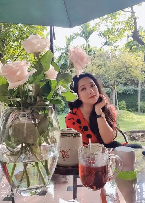 Thanh Thanh Hiền trải qua đời sống hôn nhân nhiều sóng gió. Cô từng ly hôn nghệ sĩ Hoàng Anh Tú sau 10 năm gắn bó.