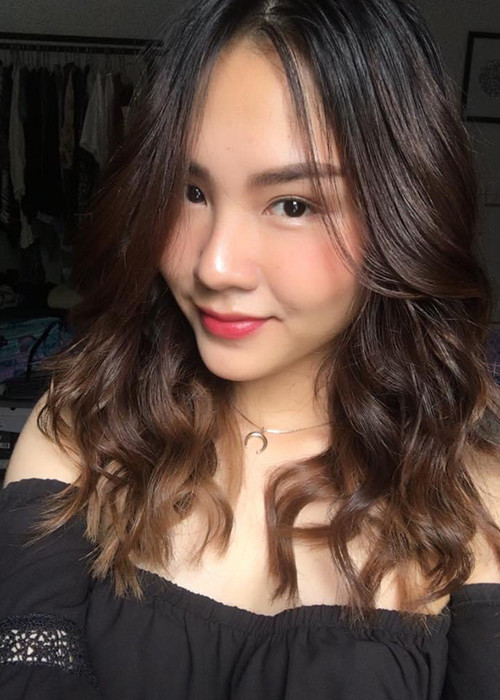 Mai Phương chia sẻ, điều khiến cô tự tin nhất về bản thân chính là đôi mắt dù bị cận thị nhiều năm.