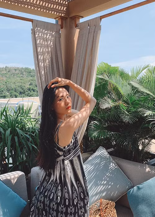 Mai Phương hiện tham gia trung tâm đào tạo người mẫu của siêu mẫu Võ Hoàng Yến.