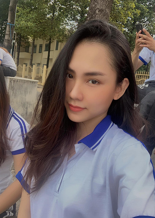 Chia sẻ trên Tri thức trẻ, 9x cho biết, cô vẫn tích cực tập luyện để giữ gìn vóc dáng cũng như học tập thêm những kỹ năng cần thiết.