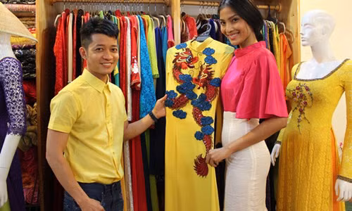 Thong tin it biet ve NTK ao dai cho nguoi dep thi quoc te