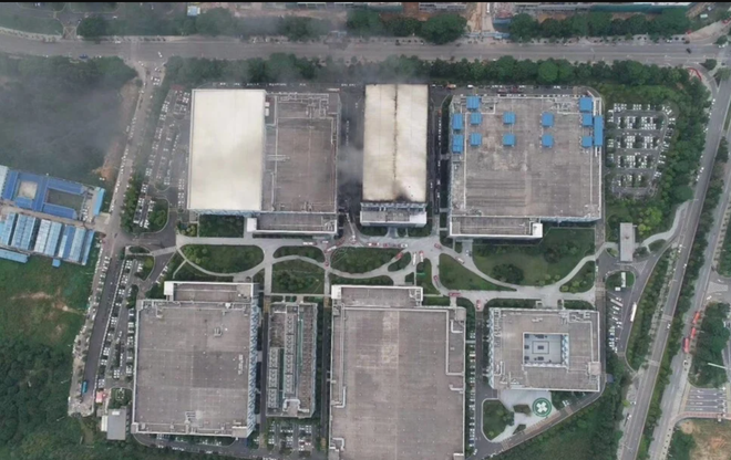 Chay lon tai toa nha cua Huawei o Trung Quoc-Hinh-2