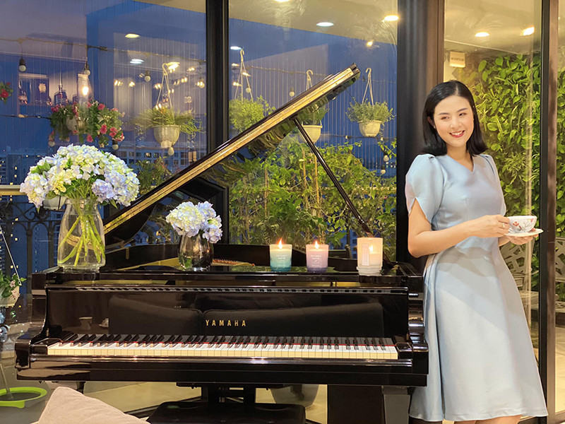 Ngọc Hân và Phú Đạt gặp nhau ở Ai Cập trong chuyến đi làm đại sứ văn hóa sau khi đăng quang Hoa hậu Việt Nam 2010. Cặp đôi từng lên kế hoạch làm đám cưới vào tháng 3/2020 vì nhưng vì COVID-19 đã phải hoãn hôn lễ.