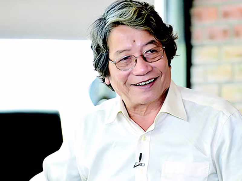 Ngoài tình bạn, không ít khán giả tò mò về đời sống tình cảm của các nhạc sĩ trong “Bộ tứ sông Hồng”. Cố nhạc sĩ Phó Đức Phương kết hôn với một người phụ nữ kém ông 20 tuổi tên Lan Anh. Bà từng là sinh viên khoa thanh nhạc của Học viện Âm nhạc quốc gia. Ảnh: Vietnamnet