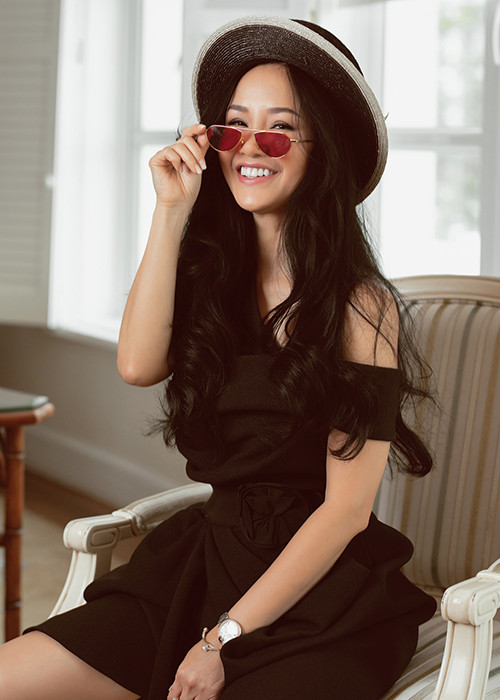 Hồng Nhung cho biết, đó là quãng thời gian ý nghĩa, khó quên. Cô gửi lời cảm ơn đến nhà nước và những lực lượng tuyến đầu đã giúp đỡ nữ ca sĩ và 2 con trong quá trình cách ly.