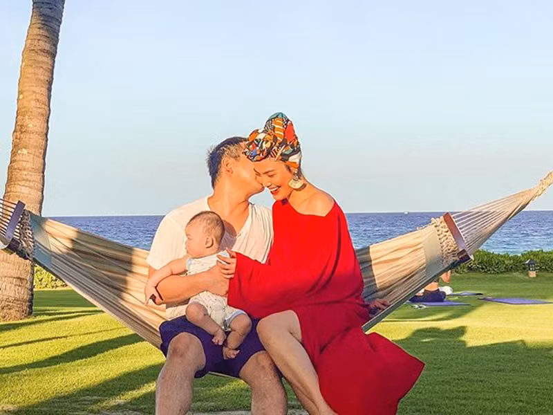 Người đẹp có cuộc sống đầy bình yên.