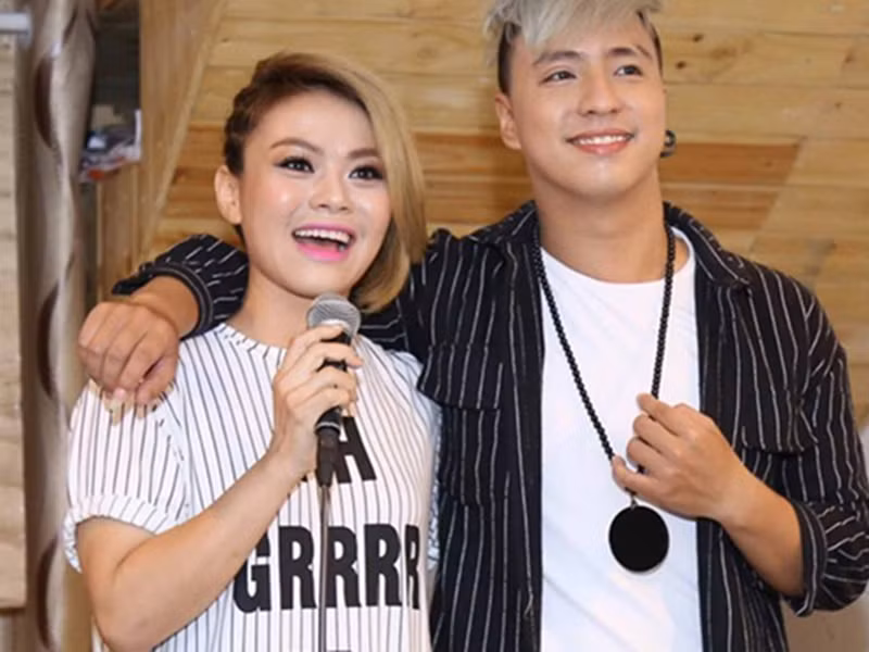 Năm 2015, nam ca sĩ tố Hải Yến cướp công bài hát “Đã hơn một lần”. Giữa lùm xùm, Hải Yến phân trần, có sự nhầm lẫn khi trao đổi với biên tập chương trình “Tuyệt đỉnh tranh tài” nên bài hát được ghi do cô viết. Ảnh: Vietnamnet