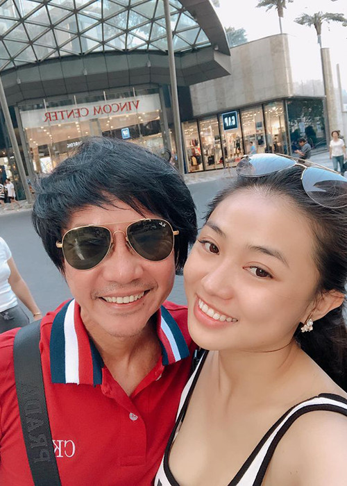 Lê Huỳnh nói Mỹ Linh tuy trẻ nhưng lại có tâm hồn hòa quyện với anh từ cách ăn mặc, sở thích cho tới thói quen, lối sống.