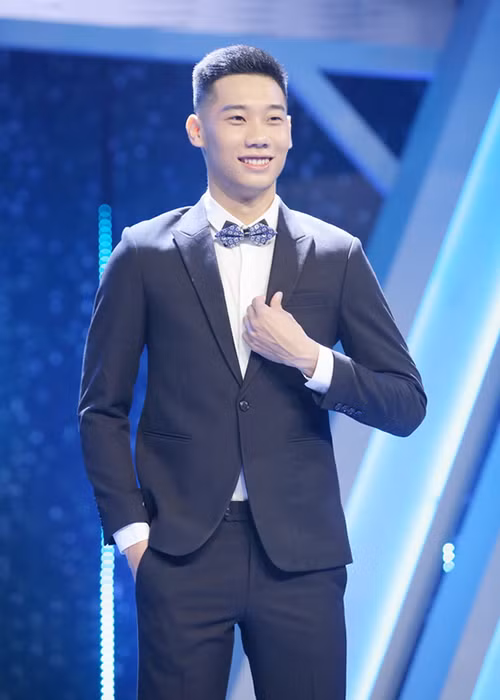 Đăng Khánh nhận được nhiều bảng Độc thân nhất ở vòng 1 Người ấy là ai nhưng sau đó bị nữ chính loại. Ảnh: Vnmedia