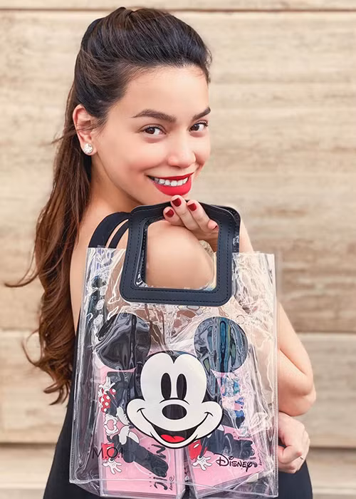 Nhan sắc trong thời gian bầu bí của nữ ca sĩ hiện tại nhận được vô số lời khen ngợi.