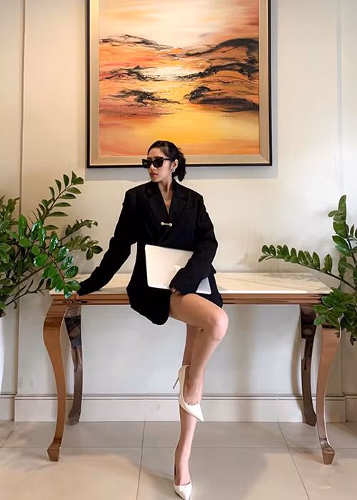 Ánh Như sở hữu chiều cao 1m7, số đo 3 vòng: 85-58-95 cm.