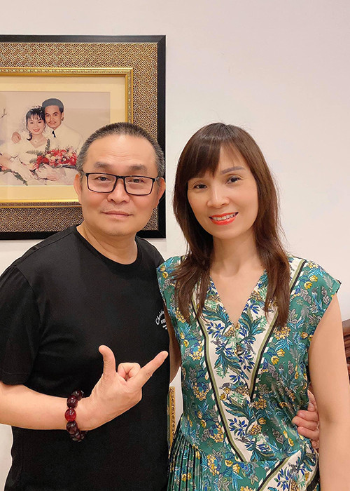 Xuân Hinh cho rằng "Cuộc đời này chả có ai hợp với ai cả. Chỉ có cách đón được ý nhau và lựa nhau mà sống".