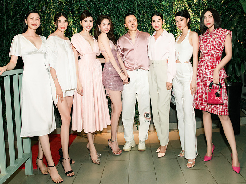 Trước Ngọc Trinh, Sơn Tùng M-TP và Chi Pu là hai sao Việt có tài khoản Instagram cán mốc 5 triệu lượt followers.