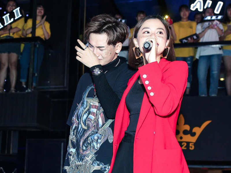 Rời cuộc thi, học trò của Thu Minh tung ra các sản phẩm âm nhạc nhưng chưa có bản hit trong tay. Ali từng chia sẻ, anh gặp khó khăn khi chọn nhạc điện tử thay vì ballad được ưa chuộng. Ảnh: Zing