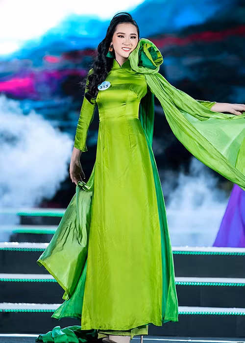 Người đẹp đến từ Đà Nẵng có sự tiến bộ về kỹ năng trình diễn.