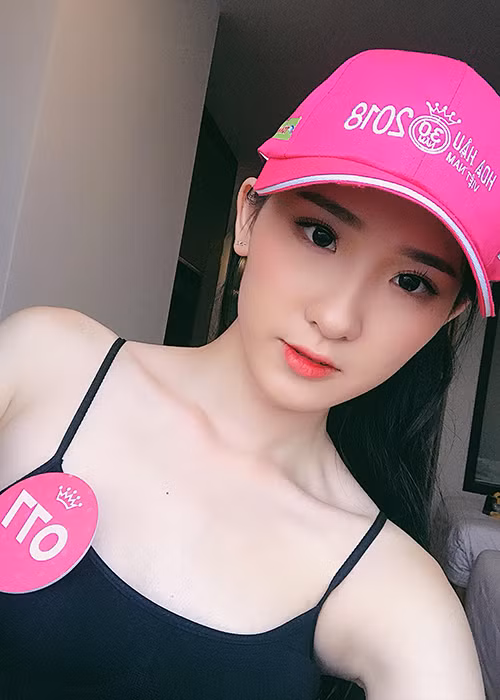 Sau đó, người đẹp đến từ Đà Nẵng tham gia Hoa hậu Việt Nam 2018.