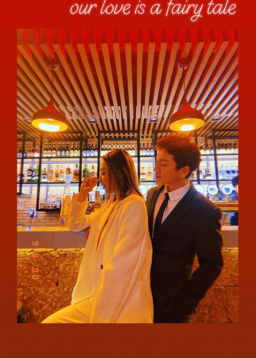 Sợ Lan Trinh mệt mỏi trước ngày ra tòa, Kim Uyên rủ cô ra ngoài chơi.