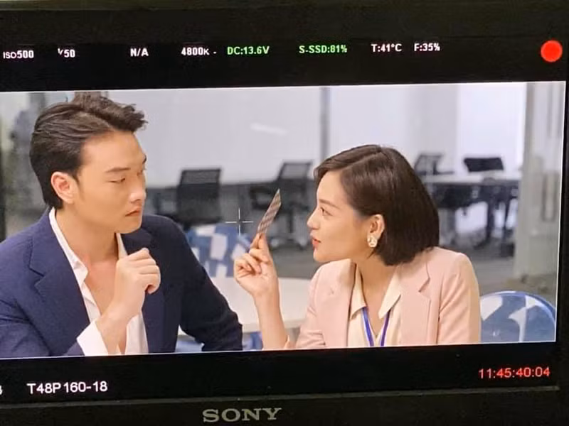 Càng về cuối phim, nhân vật Ánh của Thùy Anh đáng thương hơn đáng ghét. Trong tập 57, Ánh bị Thiên cưỡng hiếp.