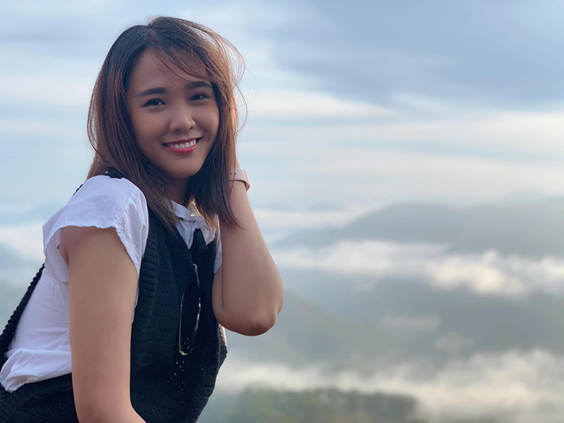 Thu Phương chọn công việc văn phòng sau khi rời showbiz.