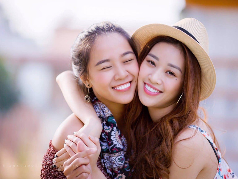 Khi Khánh Vân tham gia Hoa hậu Hoàn vũ Việt Nam 2019, Thu Phương hết lòng động viên em chồng.