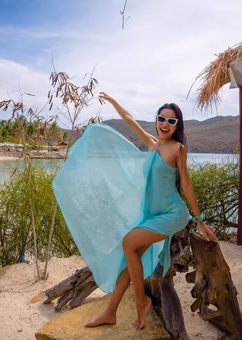 Thu Tâm có một số khoảnh khắc giống Hoa hậu Phạm Hương.