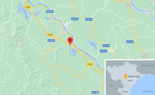 Vang ra tu oto, nguoi dan ong tu vong-Hinh-2