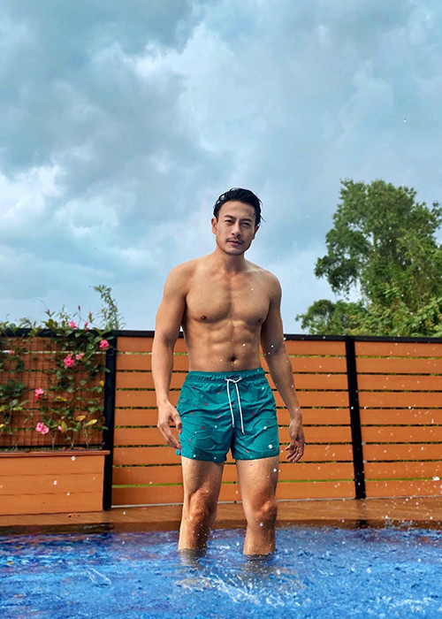 Bạn diễn của Ngọc Lan trong phim mới được xem là một trong những nhà thiết kế có thân hình đẹp nhất.